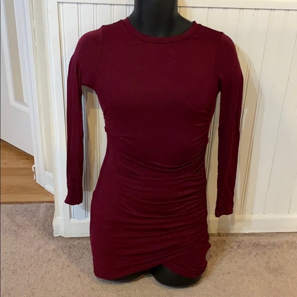 Alya Dresses & Skirts - NWT Francesca’s ALYA side ruched dress size XXS